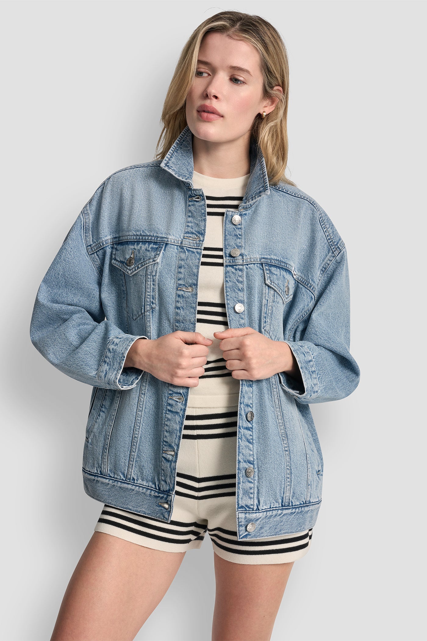OVERSIZED TRUCKER JACKET - Image 3