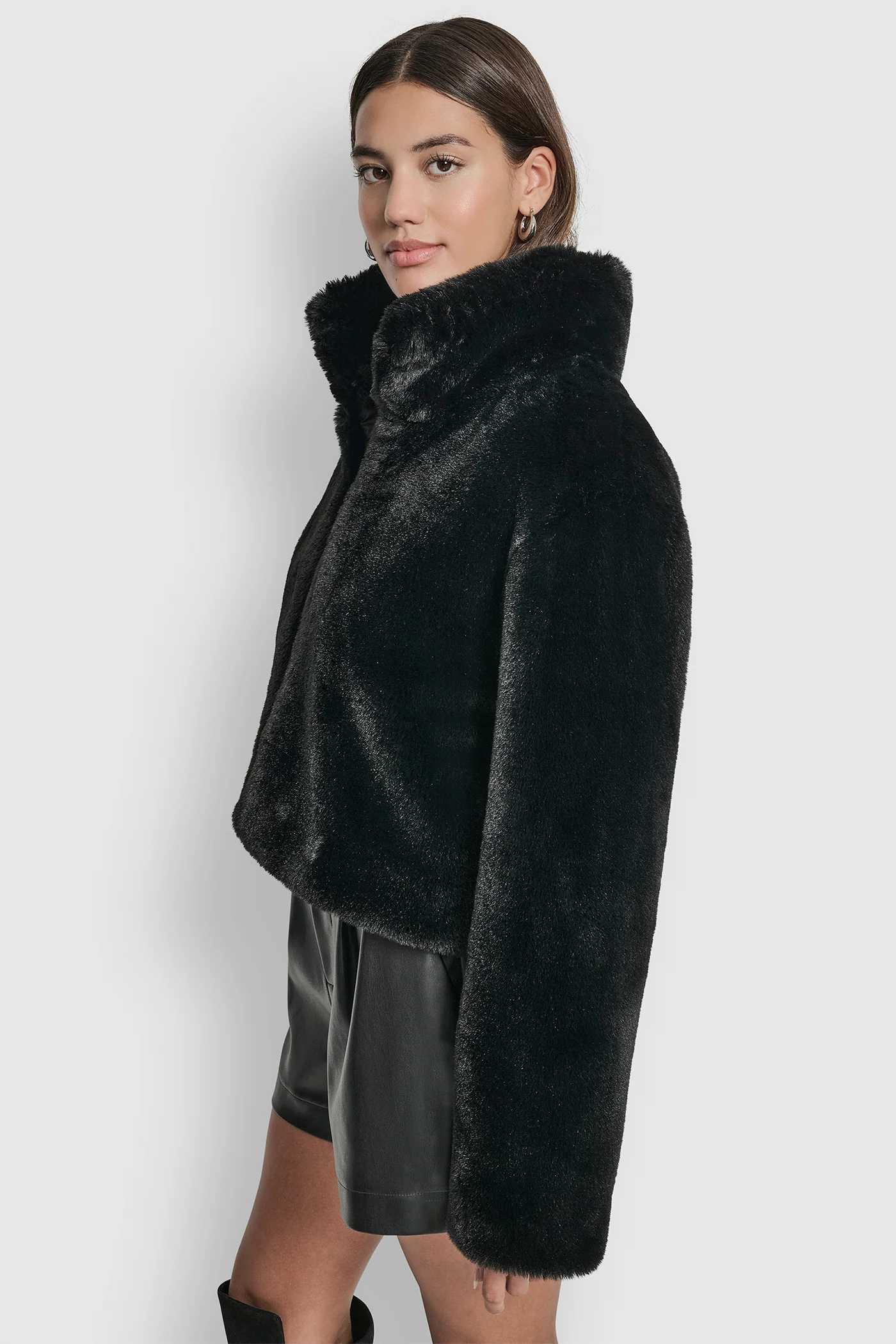 CROPPED FAUX FUR JACKET - Image 3