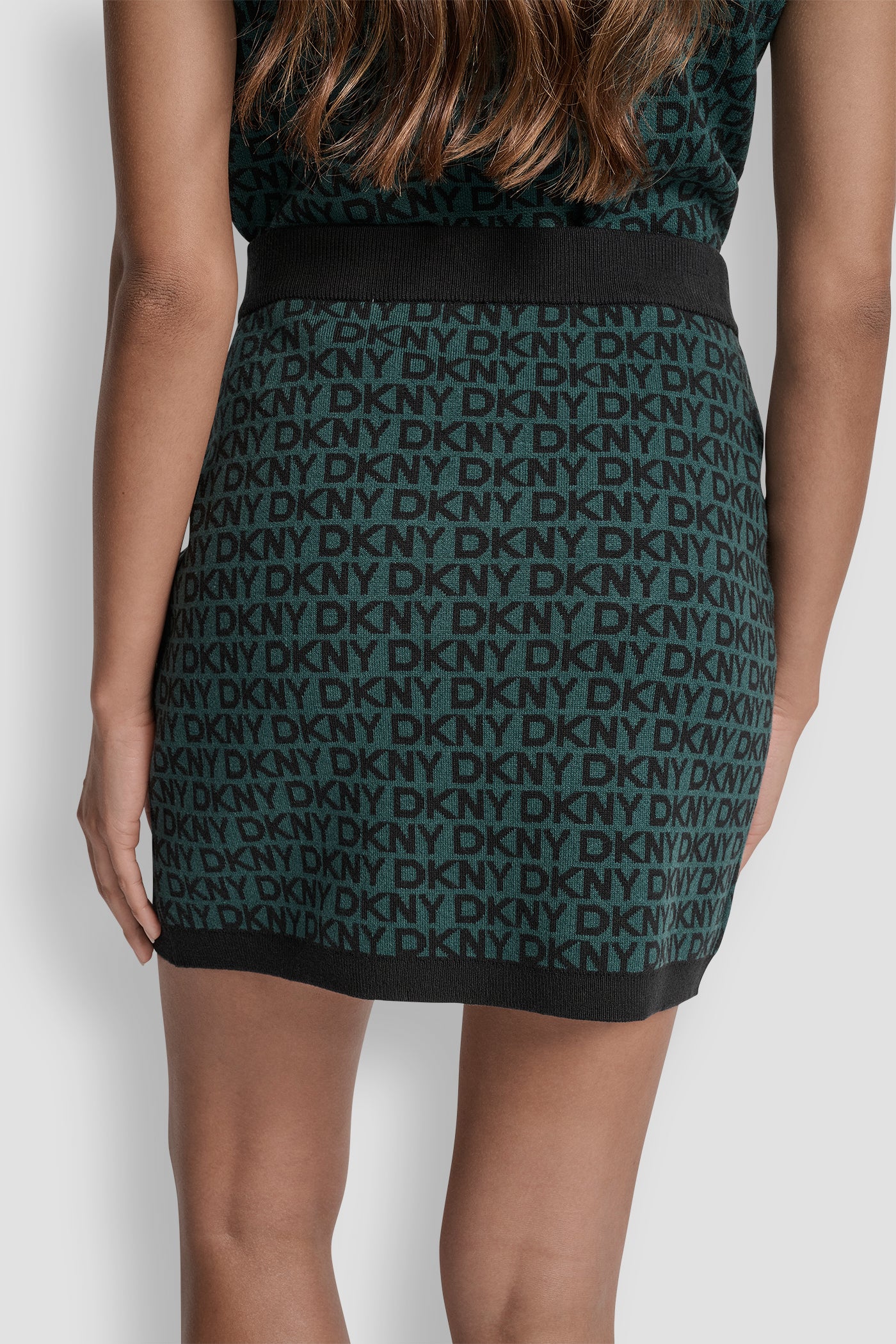 LOGO JACQUARD SHORT SKIRT - Image 5