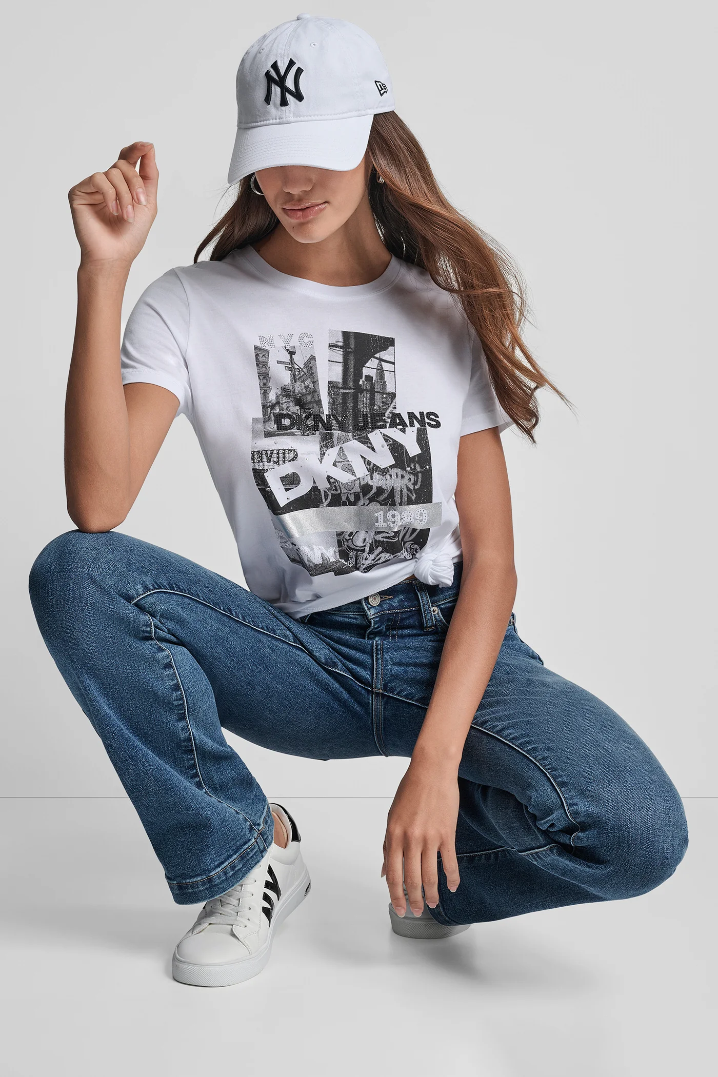 EMBELLISHED LOGO PHOTOGRAPHIC TEE - Image 7