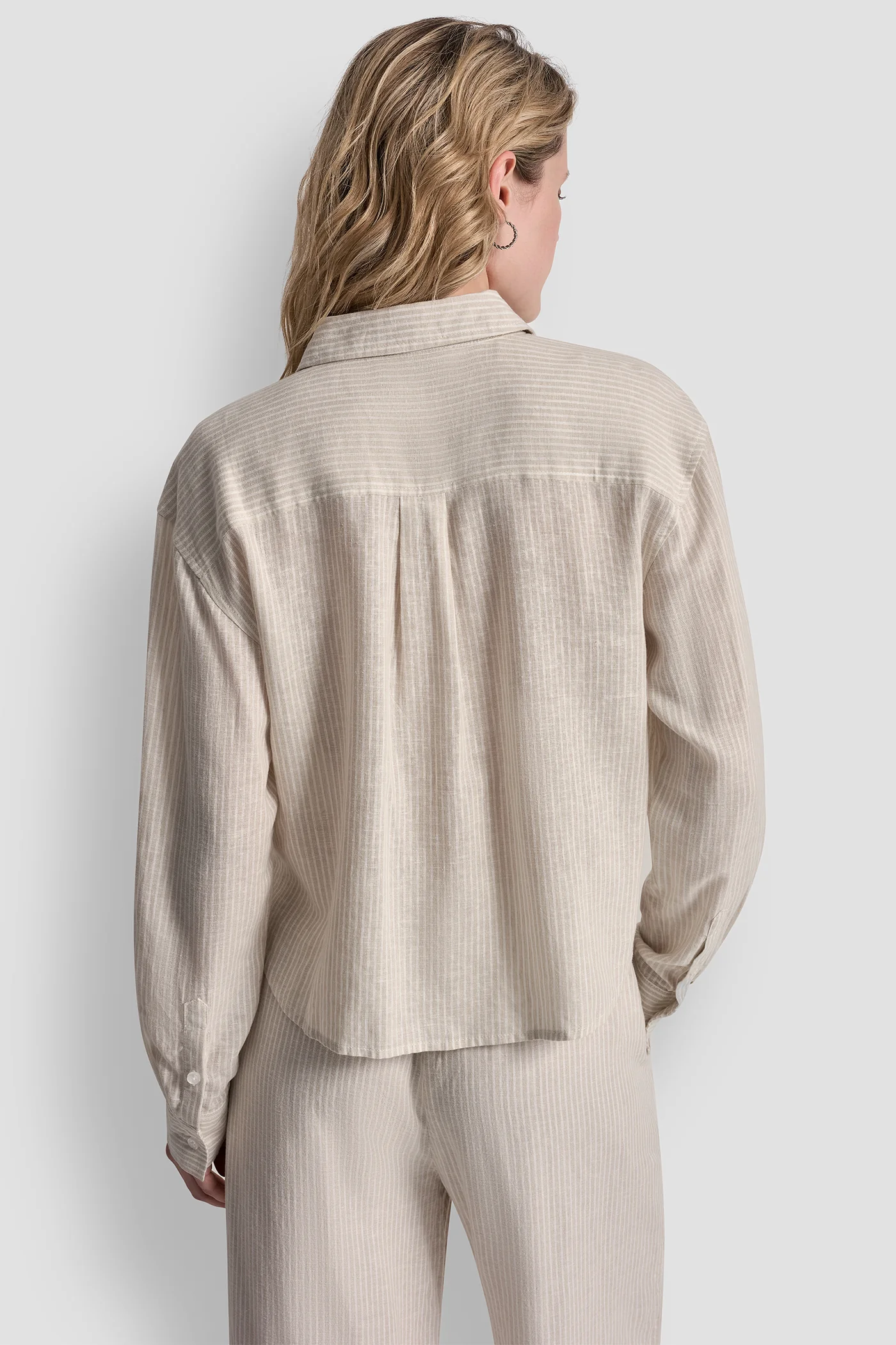 LINEN-BLEND BUTTON FRONT SHIRT - Image 2