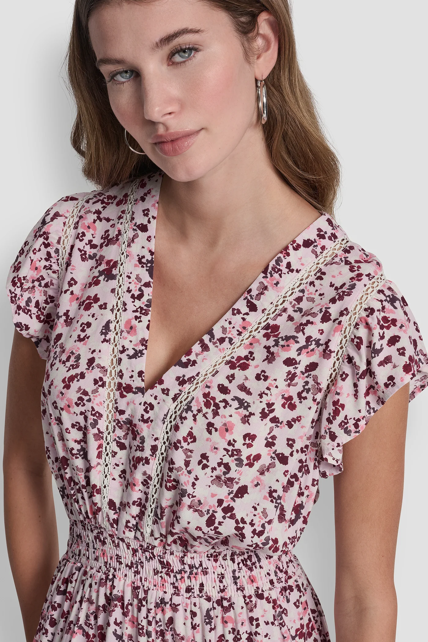 SMOCKED WAIST V-NECK DRESS - Image 5