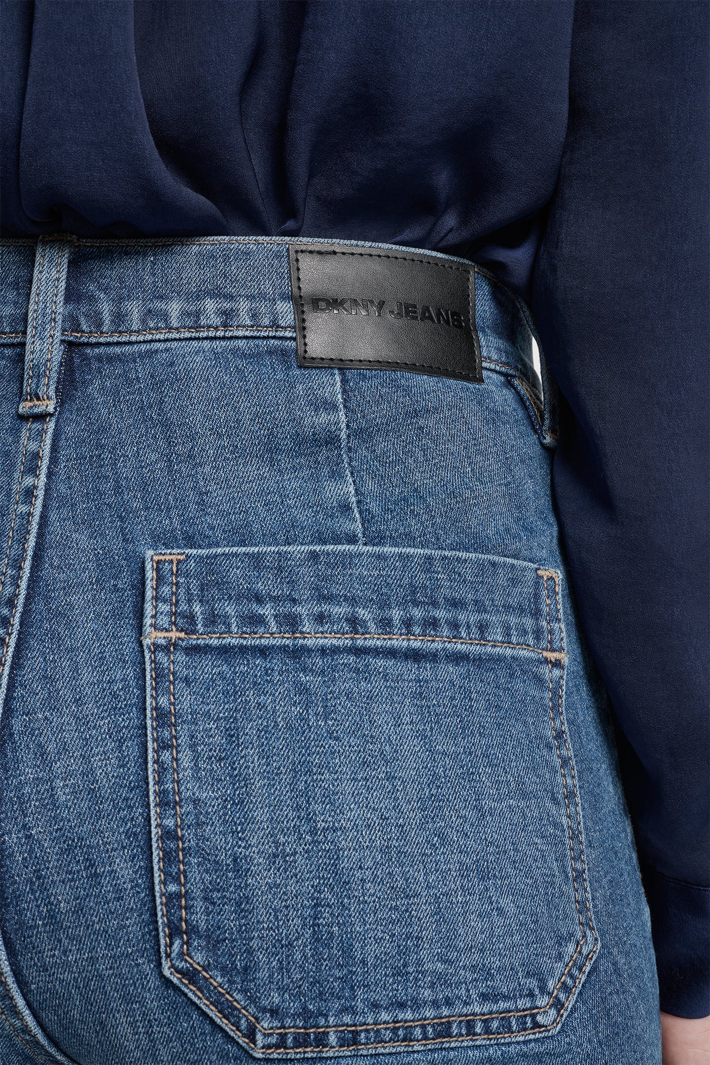 HIGH RISE RELAXED FLARE WITH POCKETS - Image 6