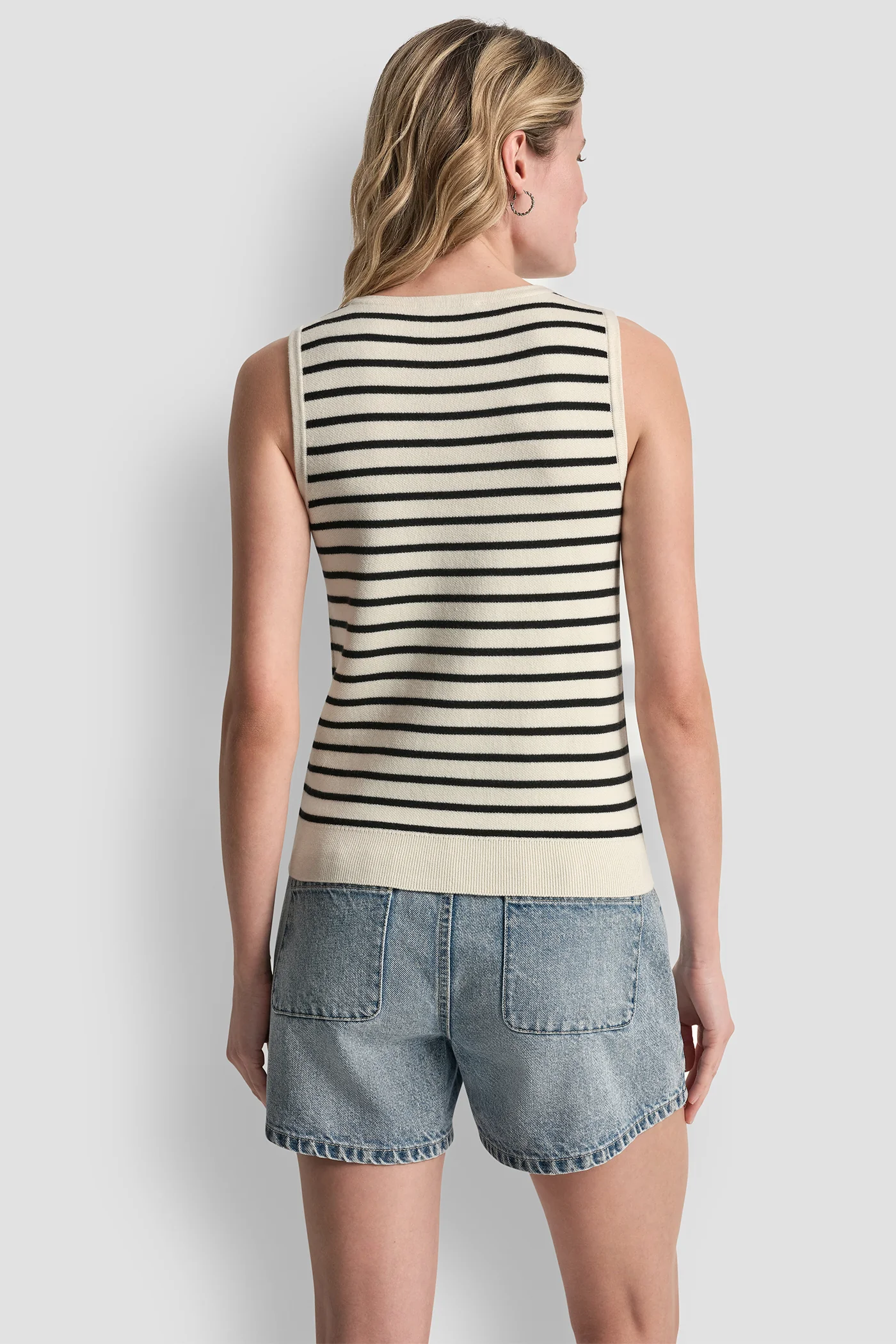 SLEEVELESS STRIPED SWEATER - Image 2