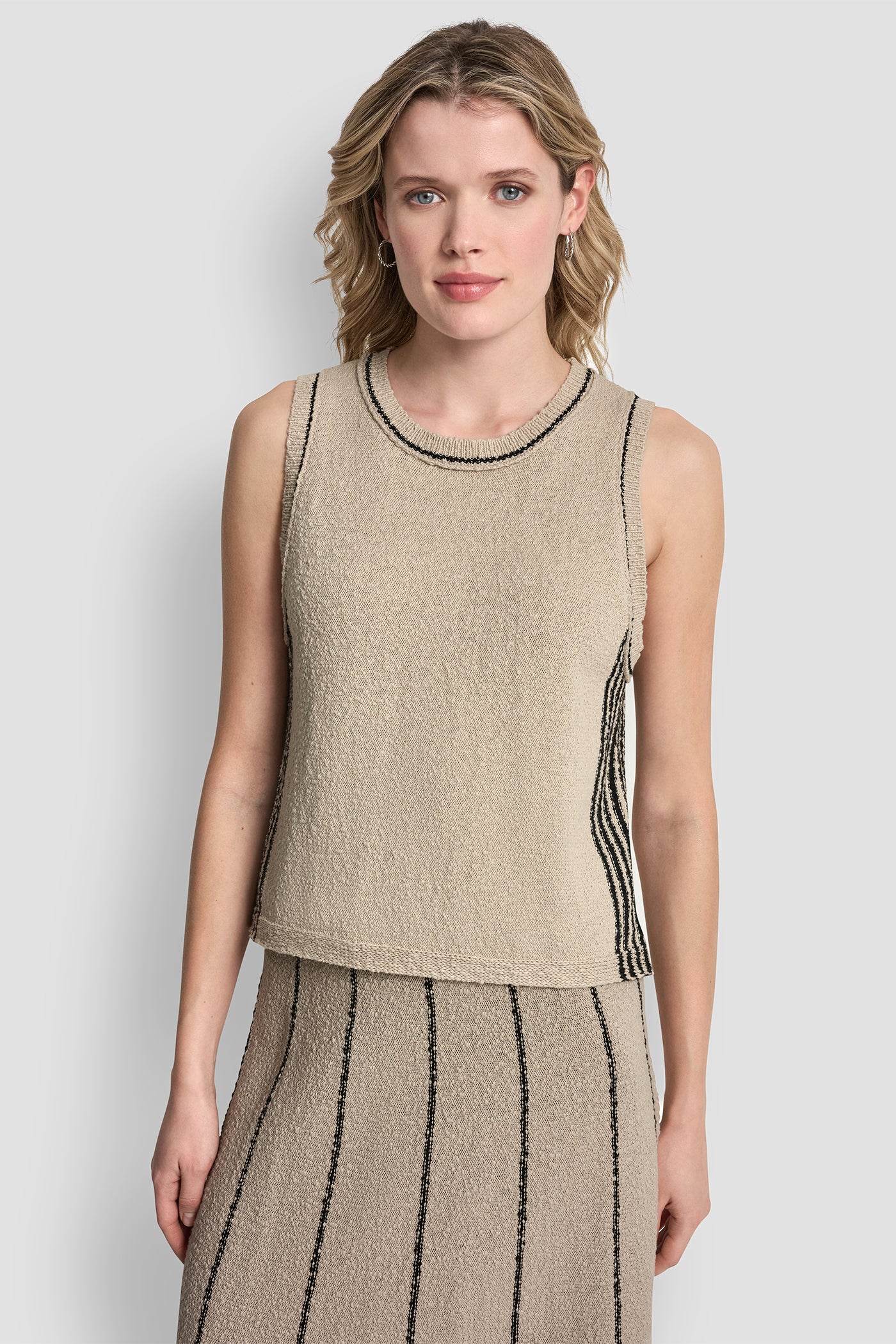 SLEEVELESS SWEATER WITH STRIPED DETAIL - Image 3