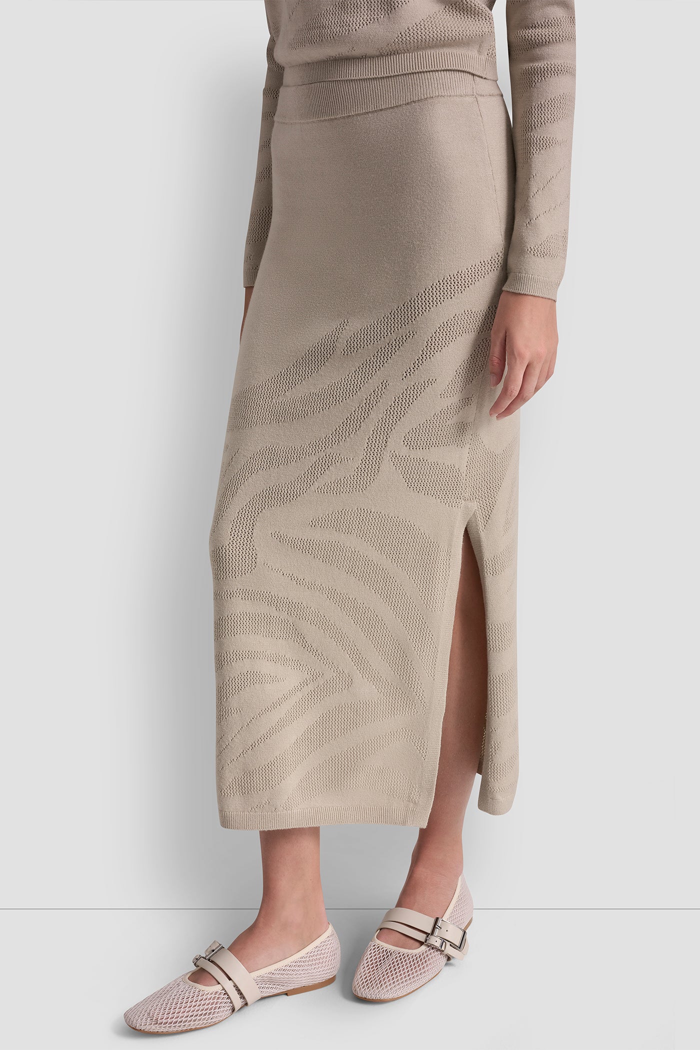 ZEBRA POINTELLE MIDI SKIRT - Image 4