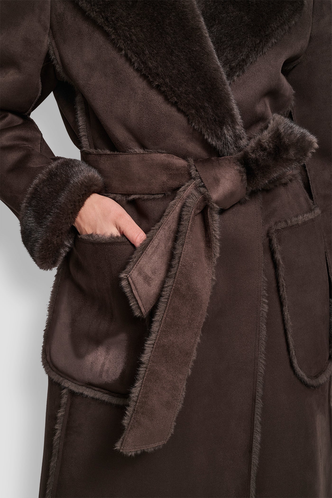BELTED FAUX SHERLING - Image 6