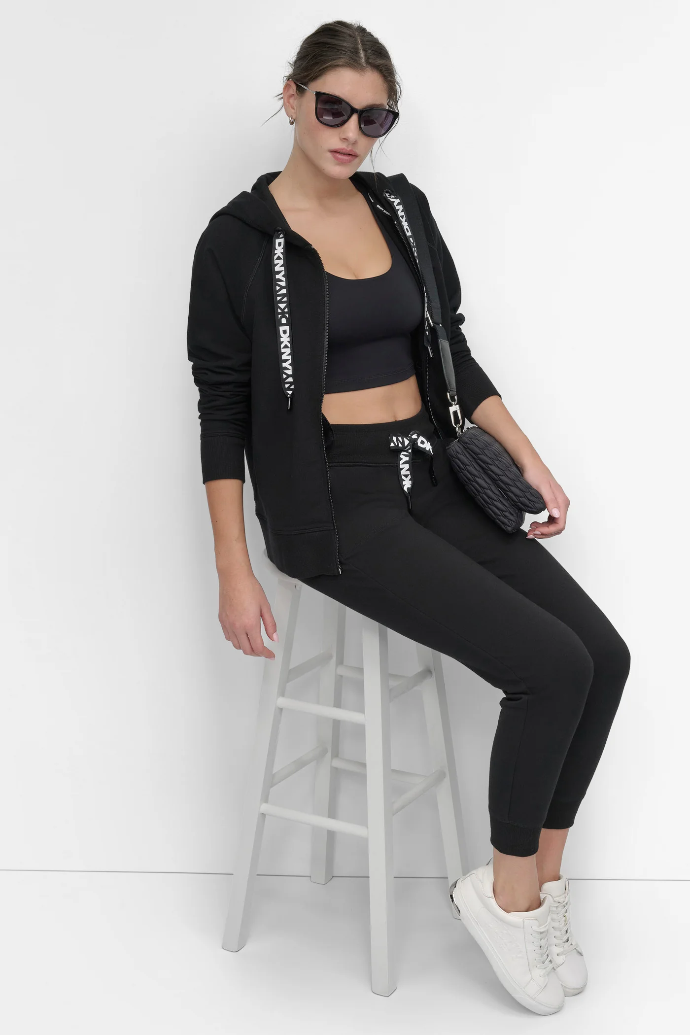 HIGH-RISE TWO-TONE LOGO DRAWSTRING JOGGER - Image 6