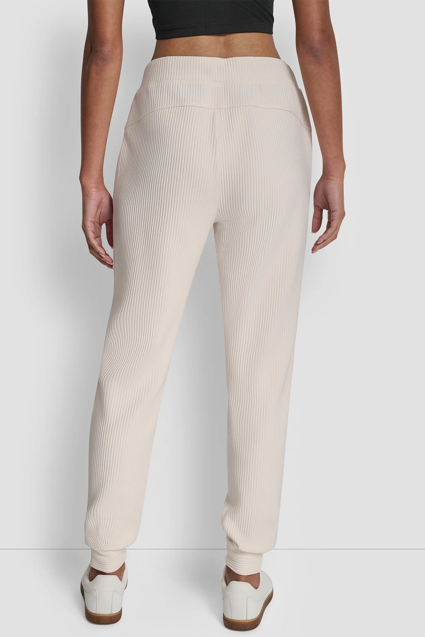 HIGH-RISE RIB-KNIT JOGGER - Image 2