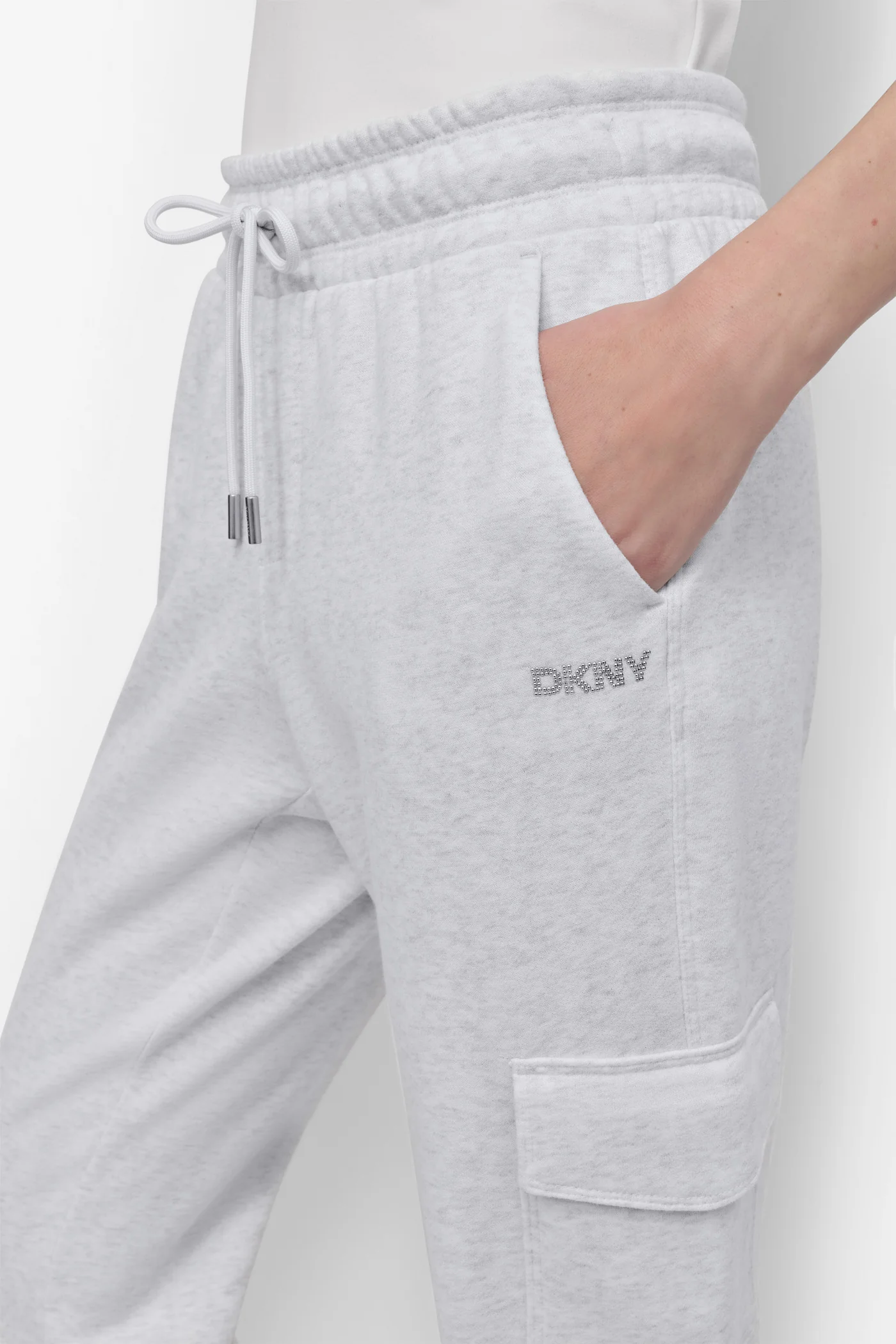 HIGH-RISE STUDDED LOGO SLIM JOGGER - Image 4