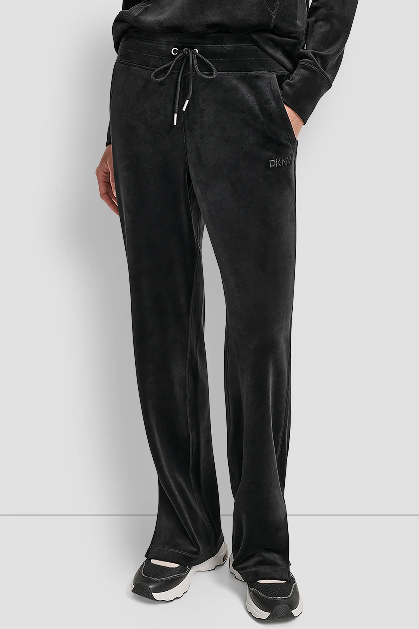 VELOUR HD EMBROIDERY LOGO TRACK PANT