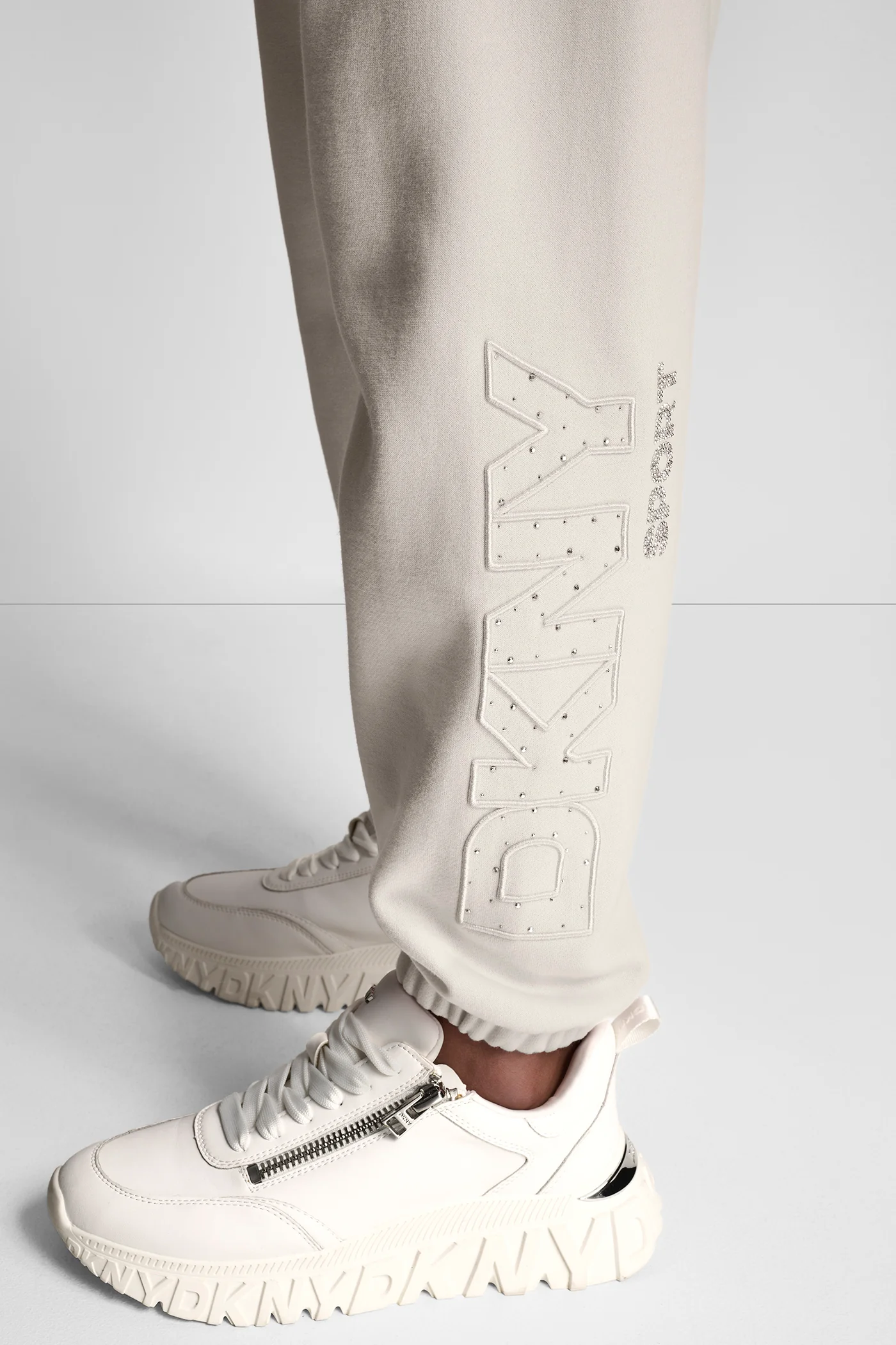 RAISED EMBROIDERY OUTLINE RHINESTONE LOGO JOGGER - Image 5