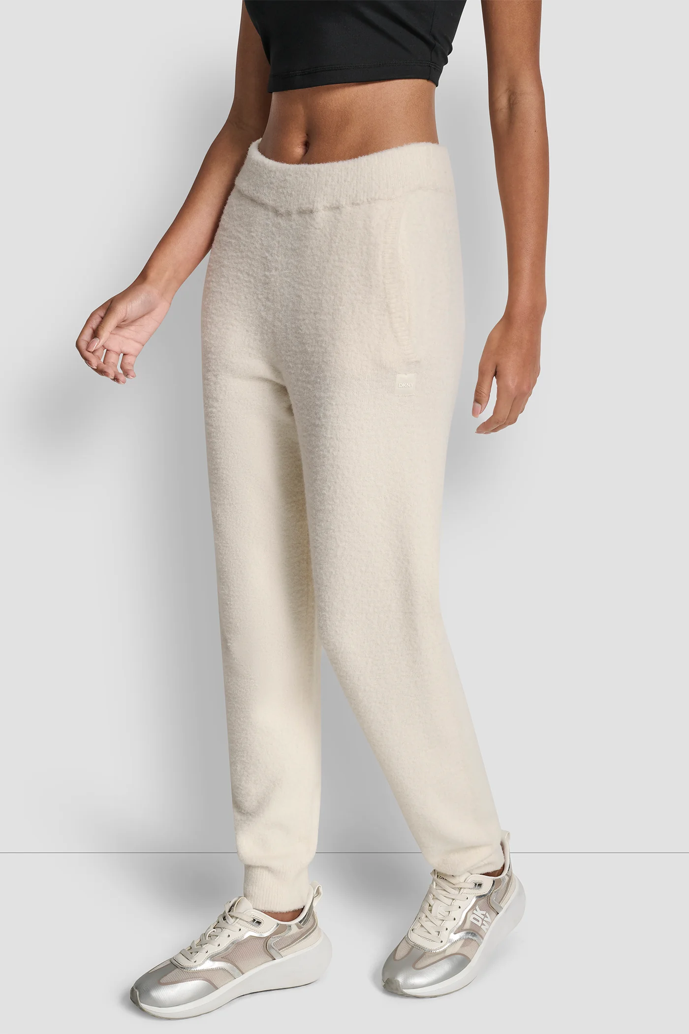 FEATHER YARN JOGGER WITH POCKETS AND TONAL LOGO - Image 3