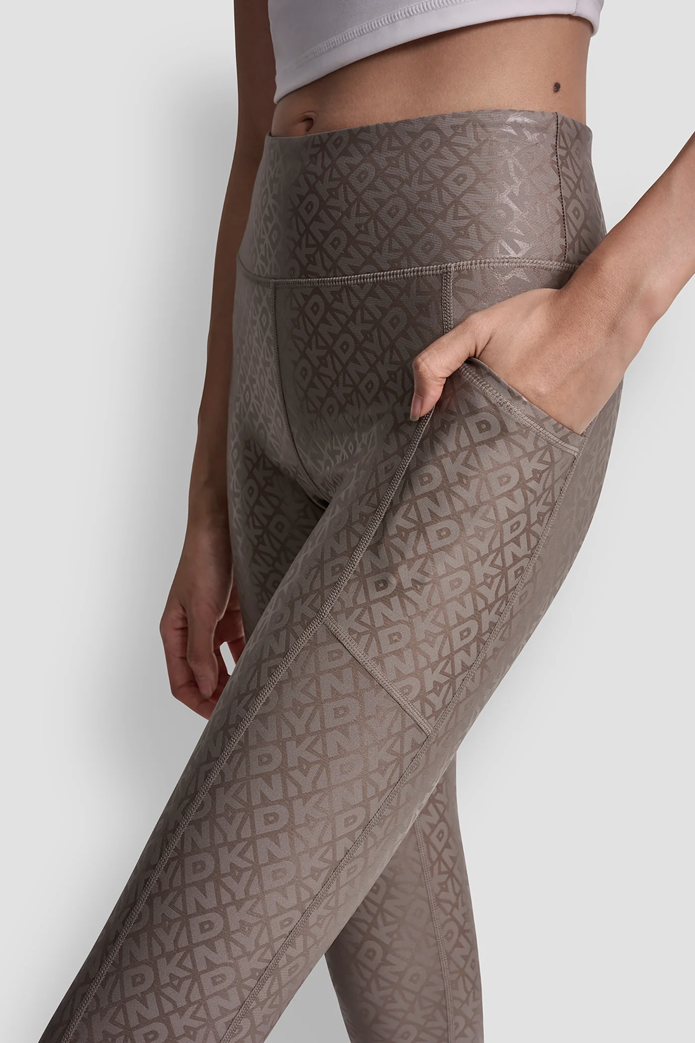 HIGH WAIST 7/8 PRINTED LEGGING WITH POCKETS - Image 6