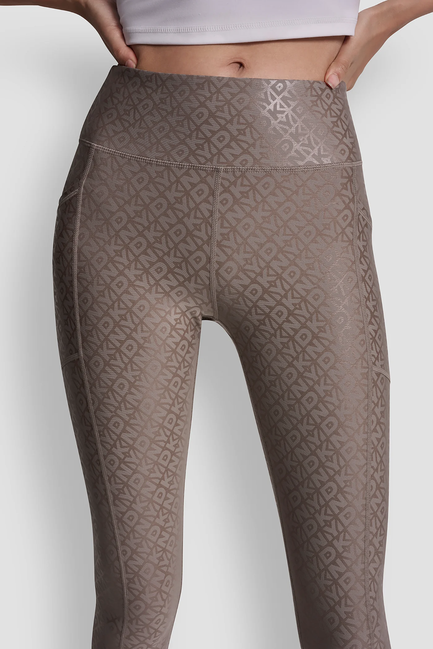 HIGH WAIST 7/8 PRINTED LEGGING WITH POCKETS - Image 7