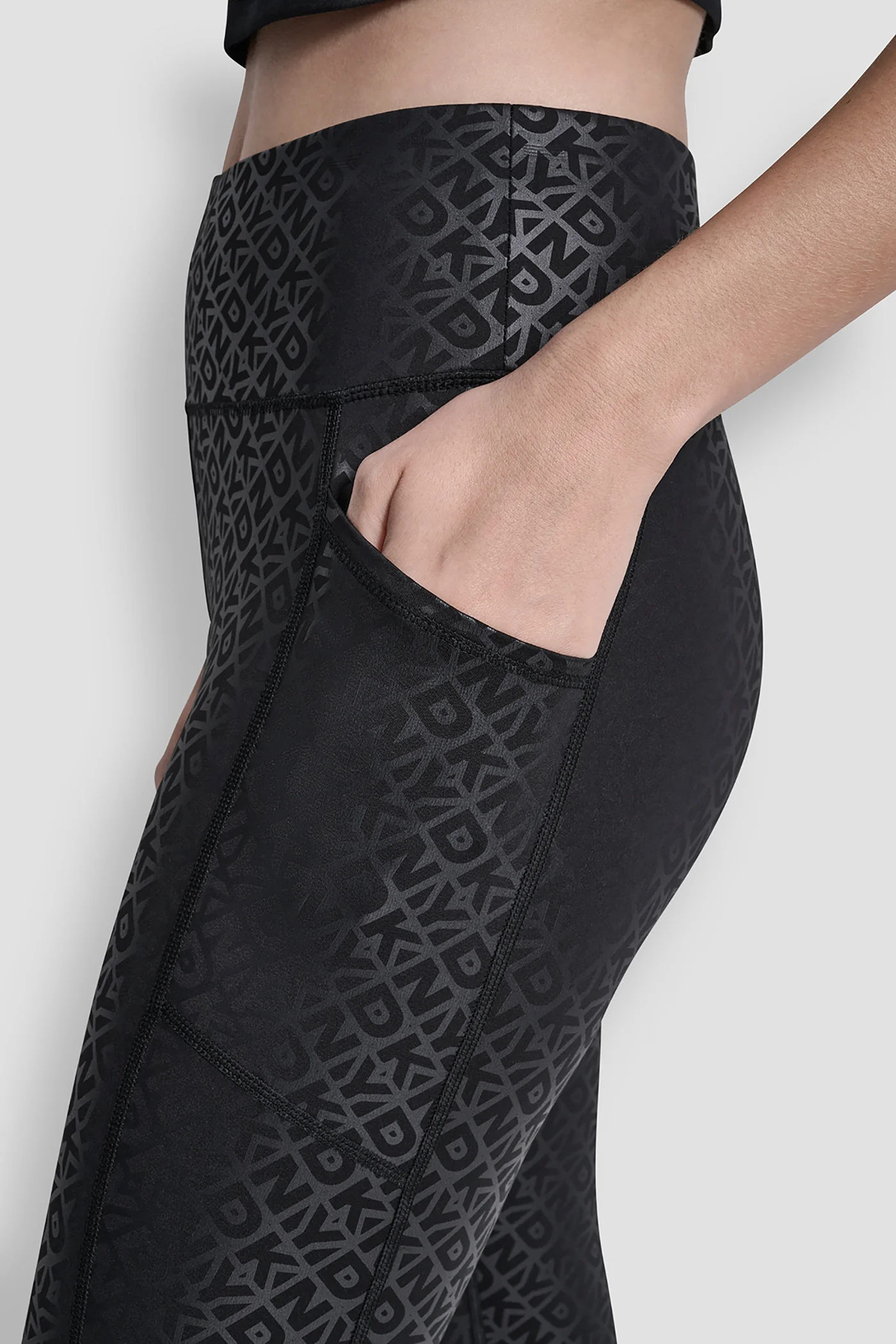 HIGH WAIST 7/8 PRINTED LEGGING WITH POCKETS - Image 4