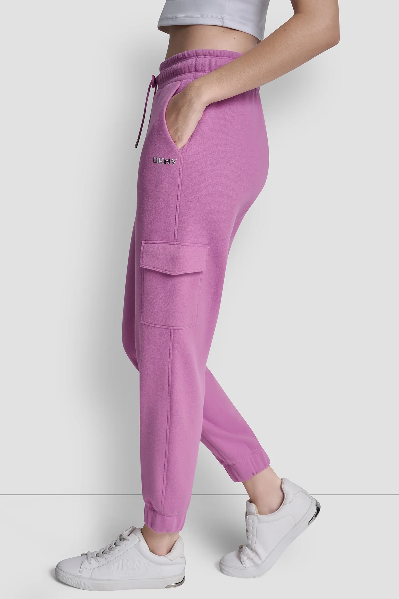 METALLIC BUBBLE LOGO SLIM FIT FLEECE CARGO JOGGER - Image 3