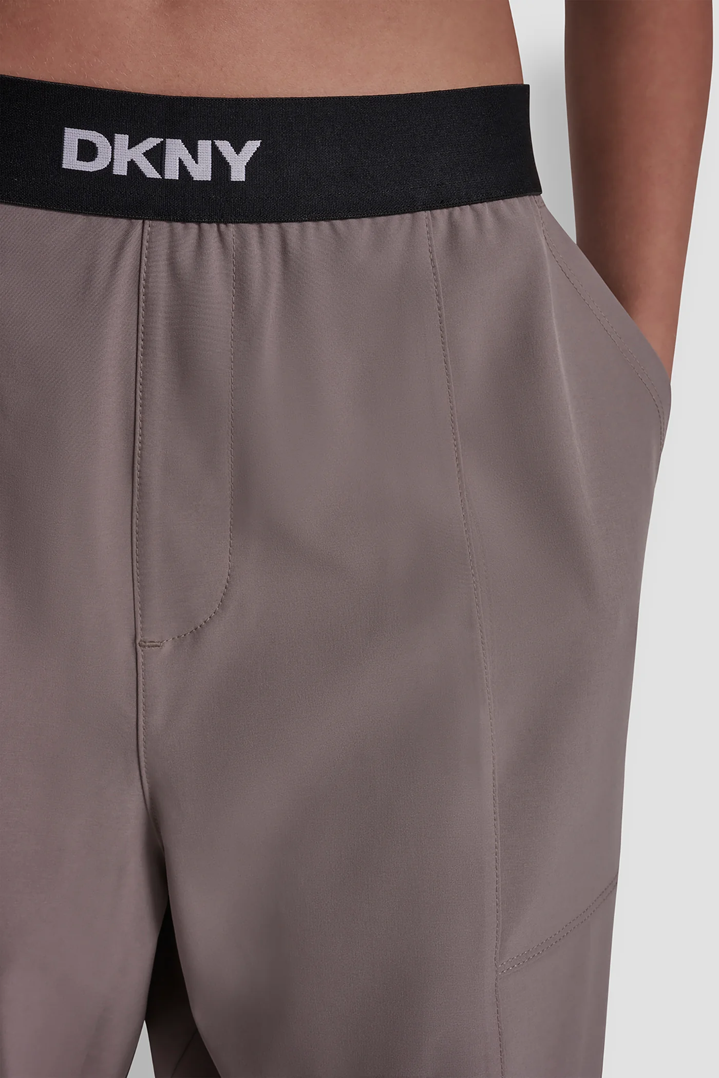 HIGH-RISE LOGO-WAIST WIDE-LEG PANT - Image 6