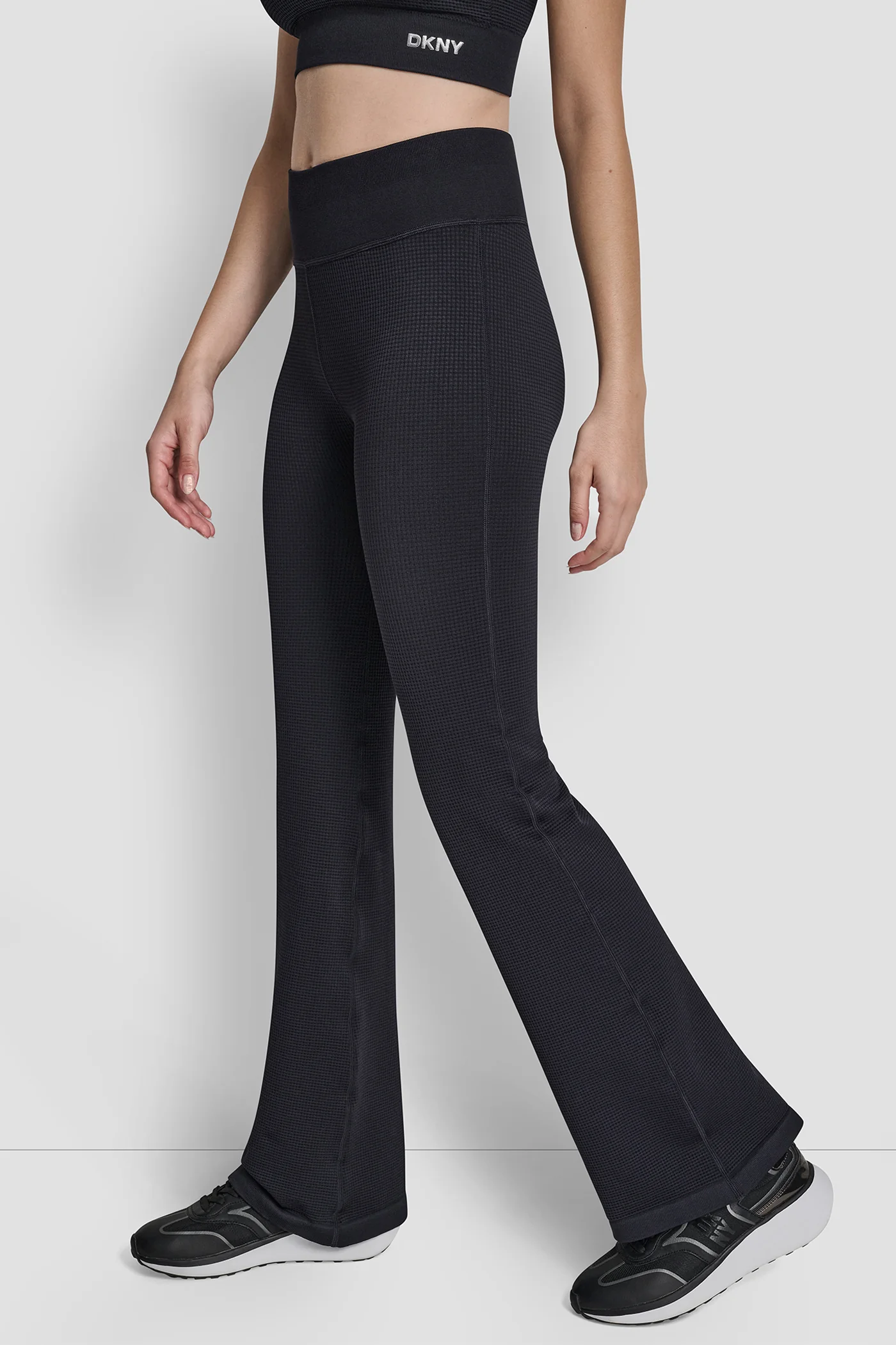 HIGH WAIST SEAMLESS FLARE PANT