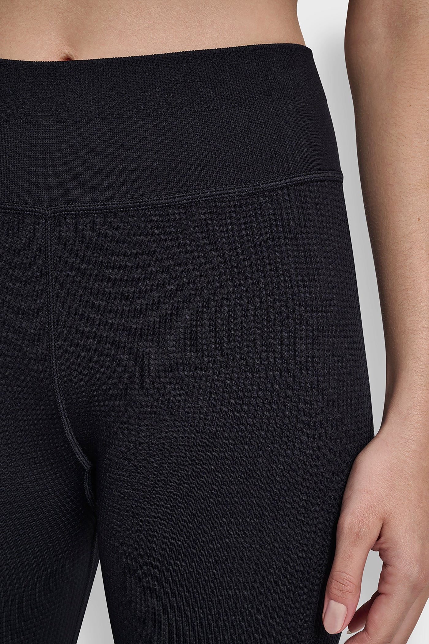 HIGH WAIST SEAMLESS FLARE PANT - Image 7
