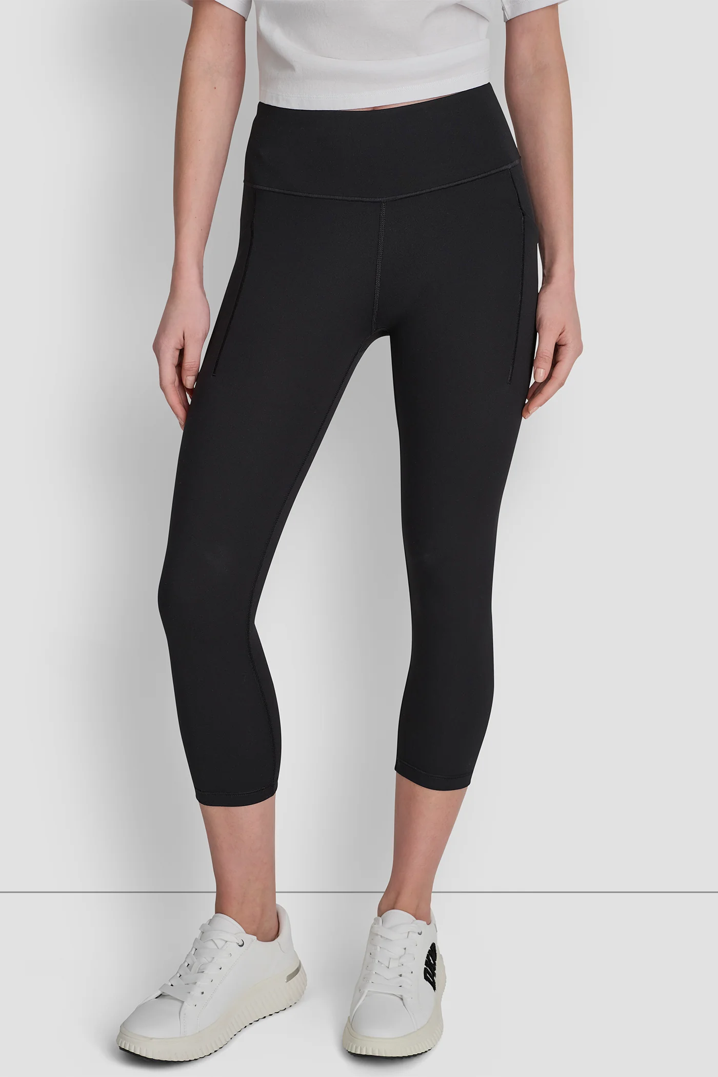 BALANCE COMPRESSION HIGH-WAIST CROPPED LEGGING
