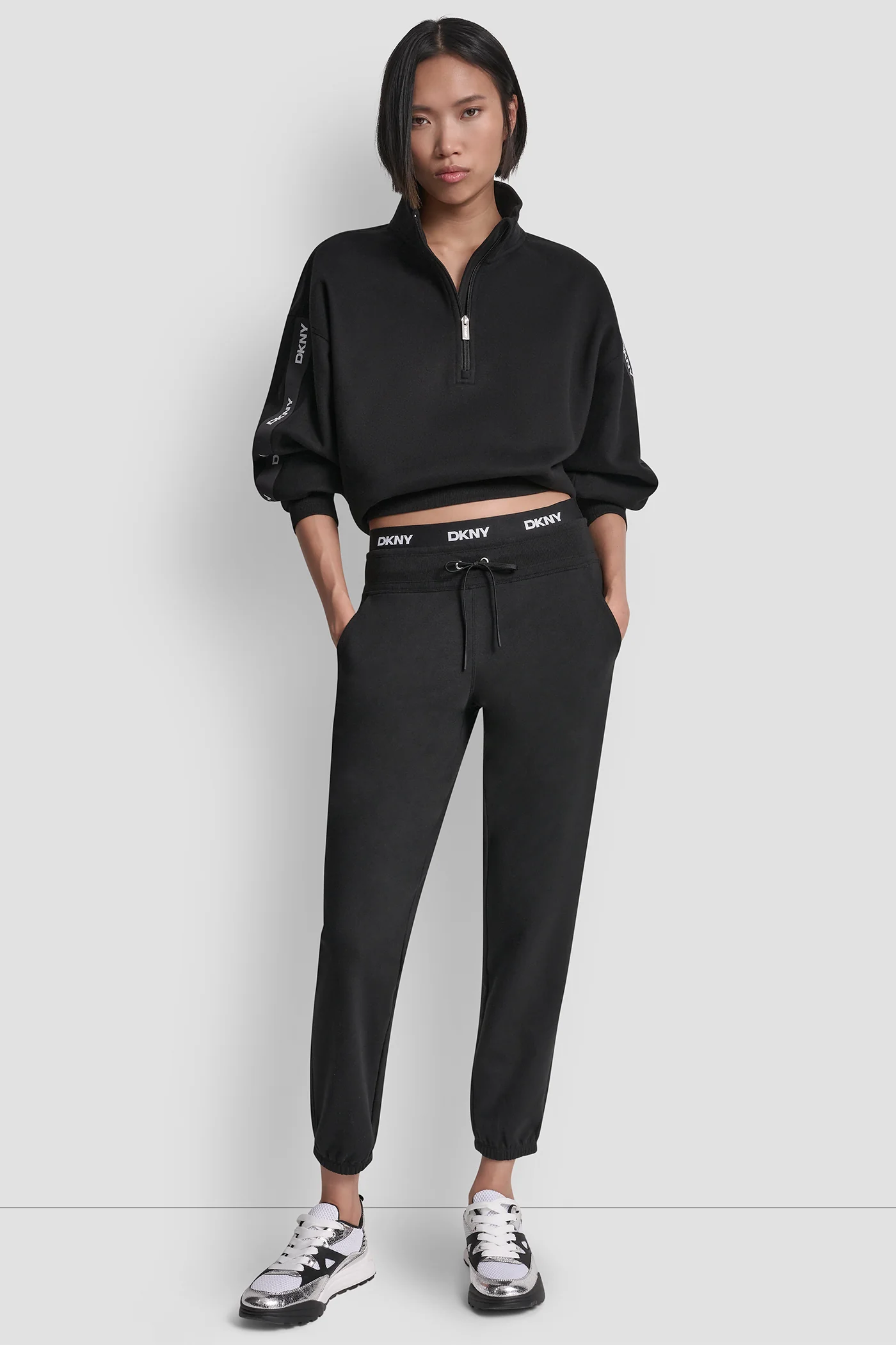 HIGH-RISE LOGO WAIST SLIM JOGGER - Image 5
