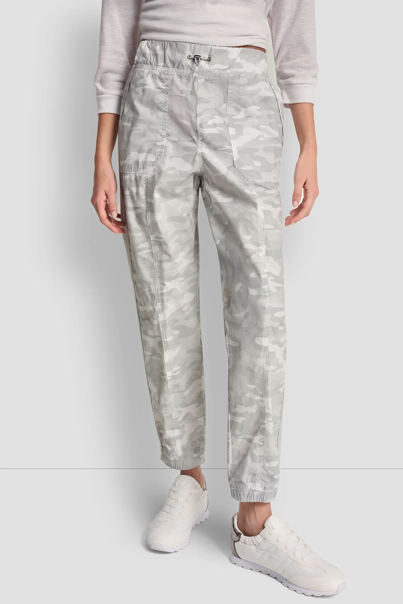 HIGH-RISE SLIM UTILITY JOGGER - Image 2