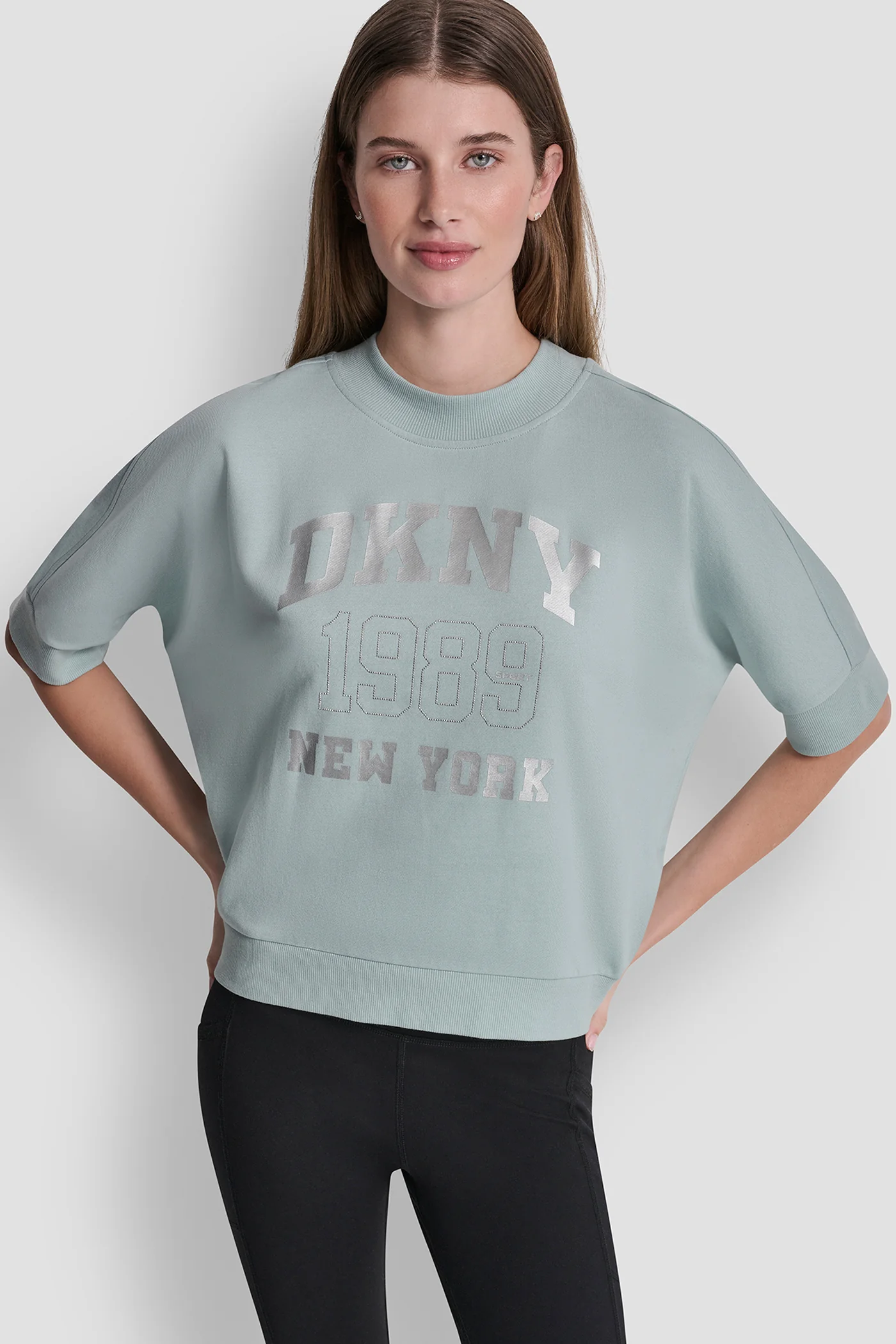 DKNY 1989 RHINESTUD LOGO PULLOVER