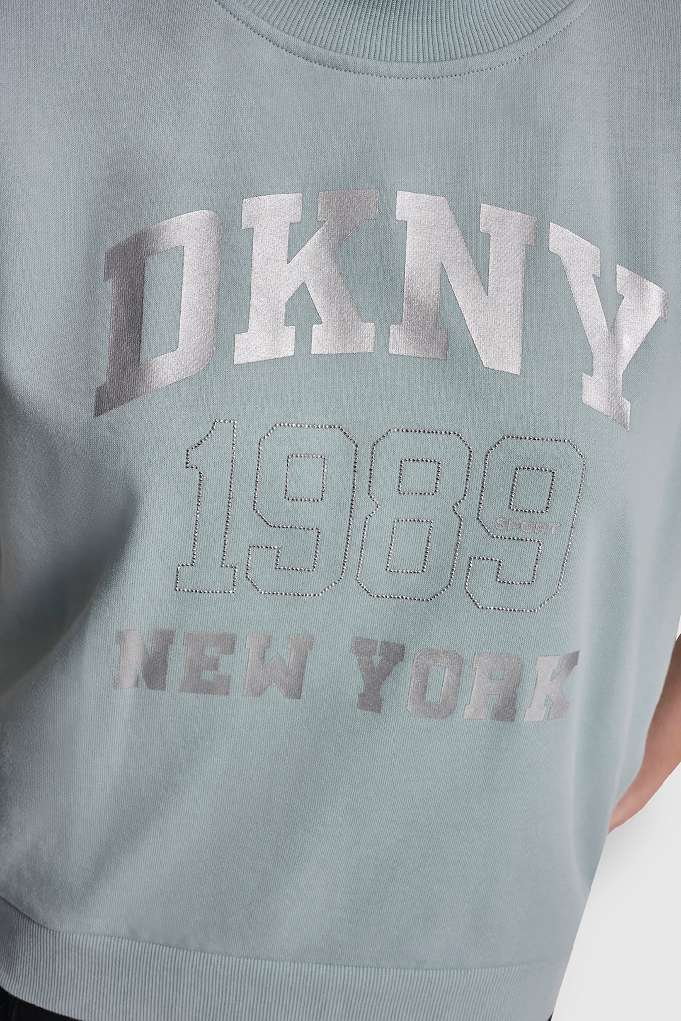 DKNY 1989 RHINESTUD LOGO PULLOVER - Image 5
