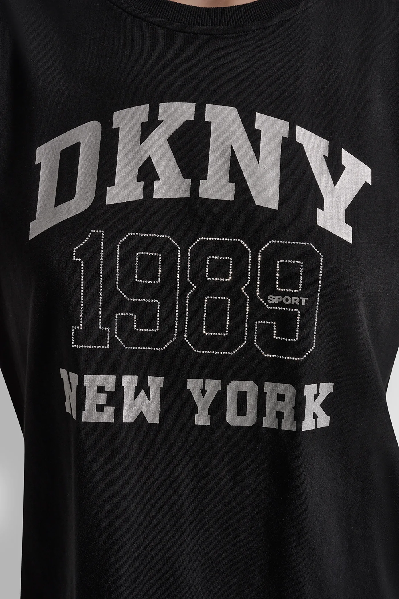 DKNY 1989 LOGO RHINESTUD TEE - Image 5