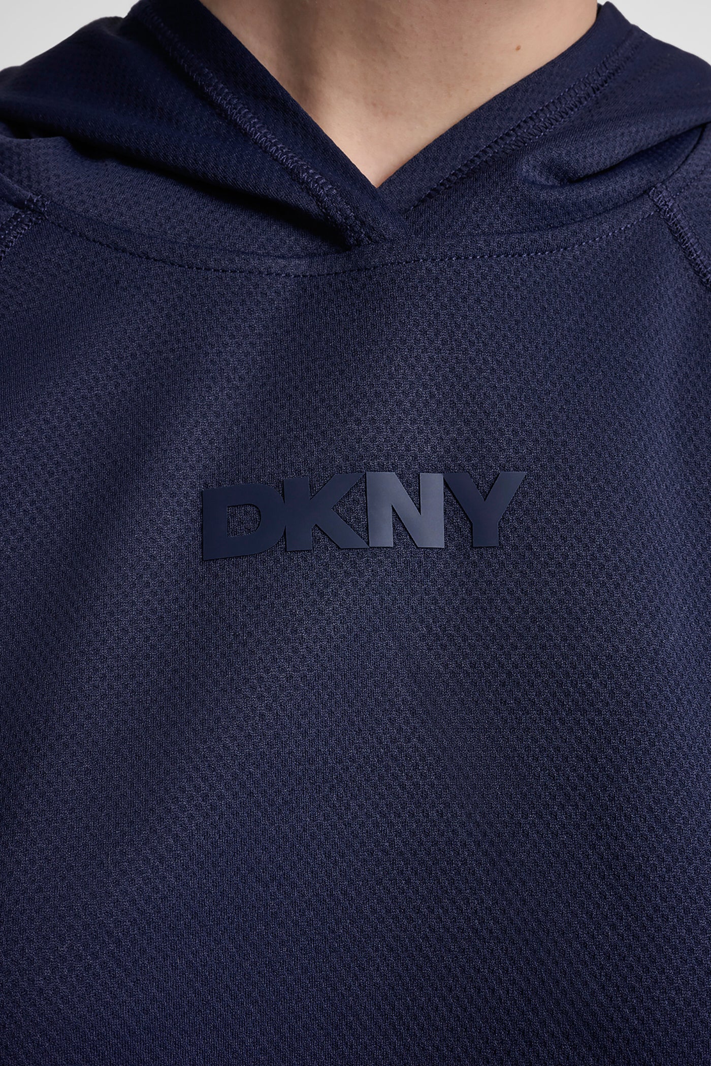MESH HOODED LOGO TEE - Image 6