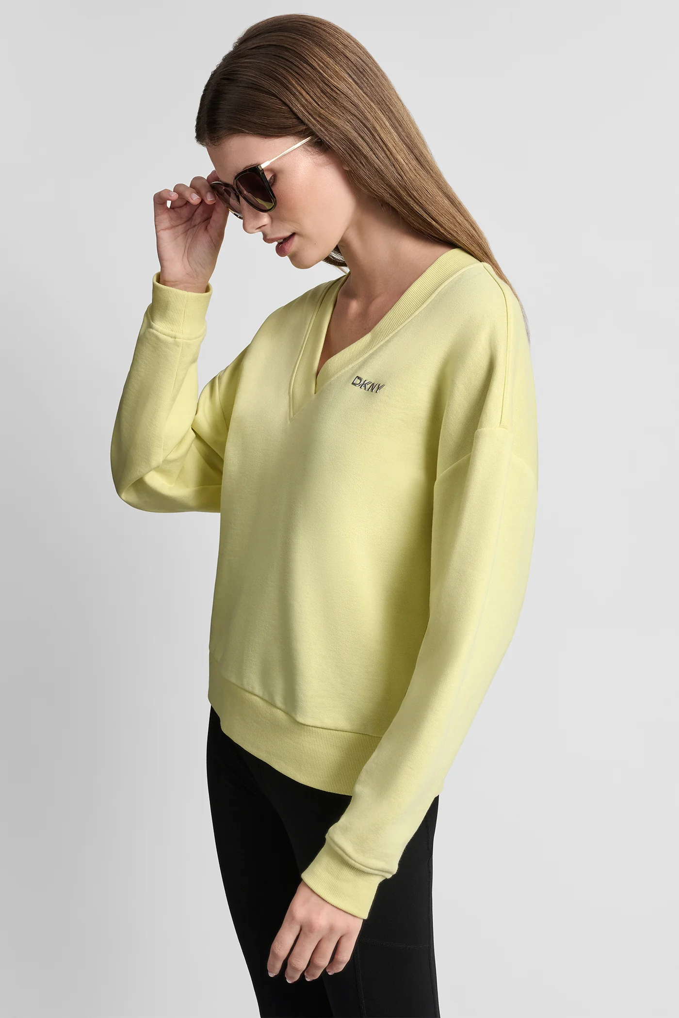 METALLIC BUBBLE LOGO V-NECK PULLOVER - Image 3