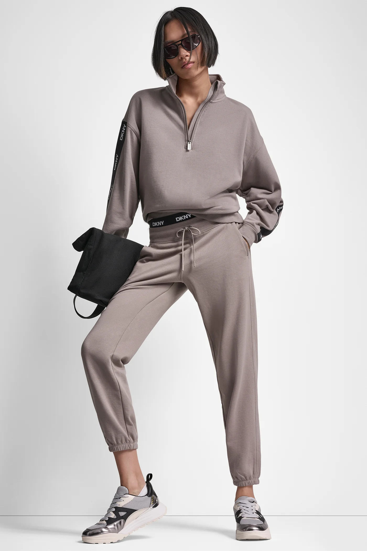 LOGO QUARTER-ZIP SWEATSHIRT - Image 9