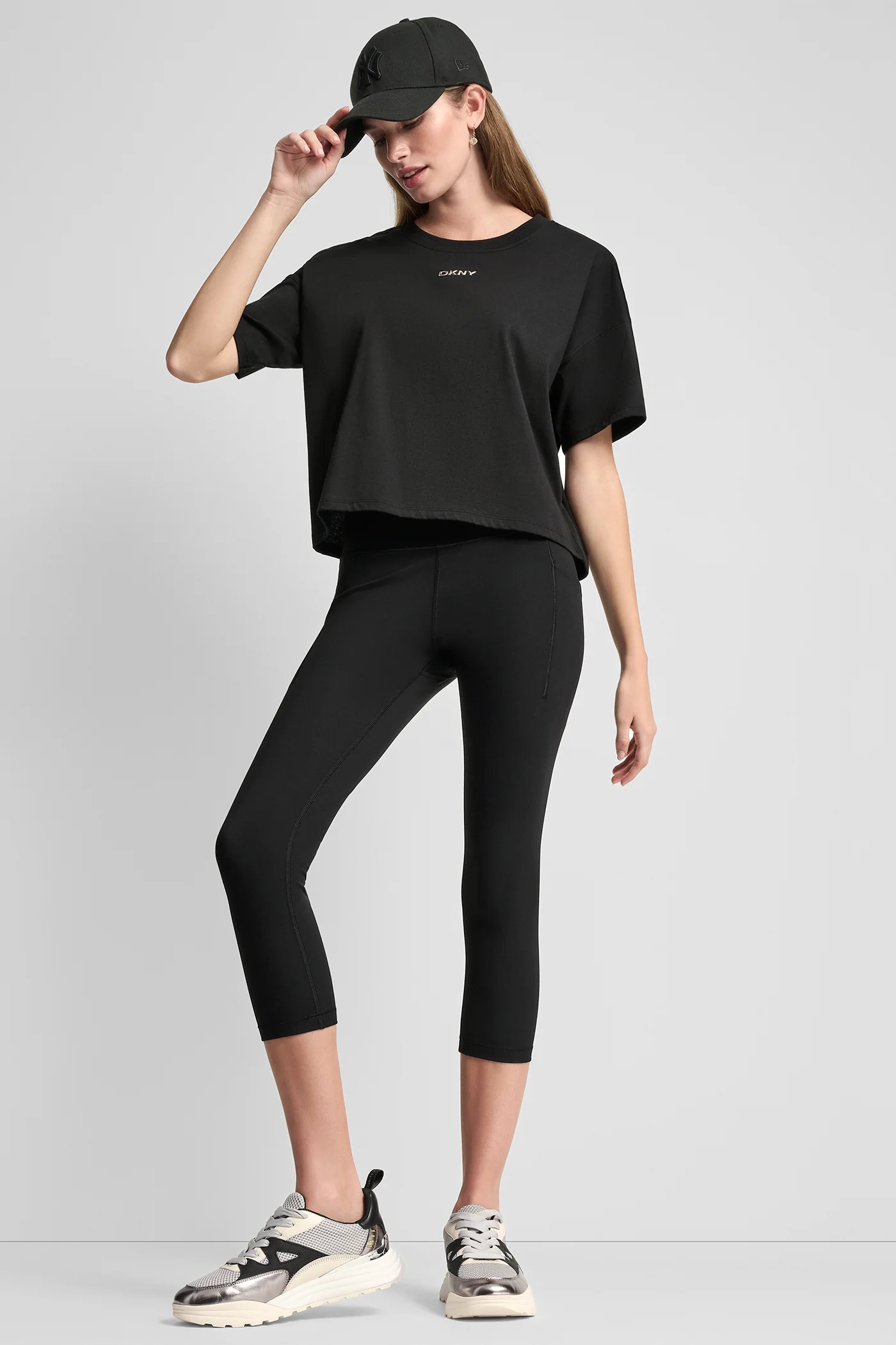 METALLIC LOGO TEE - Image 7