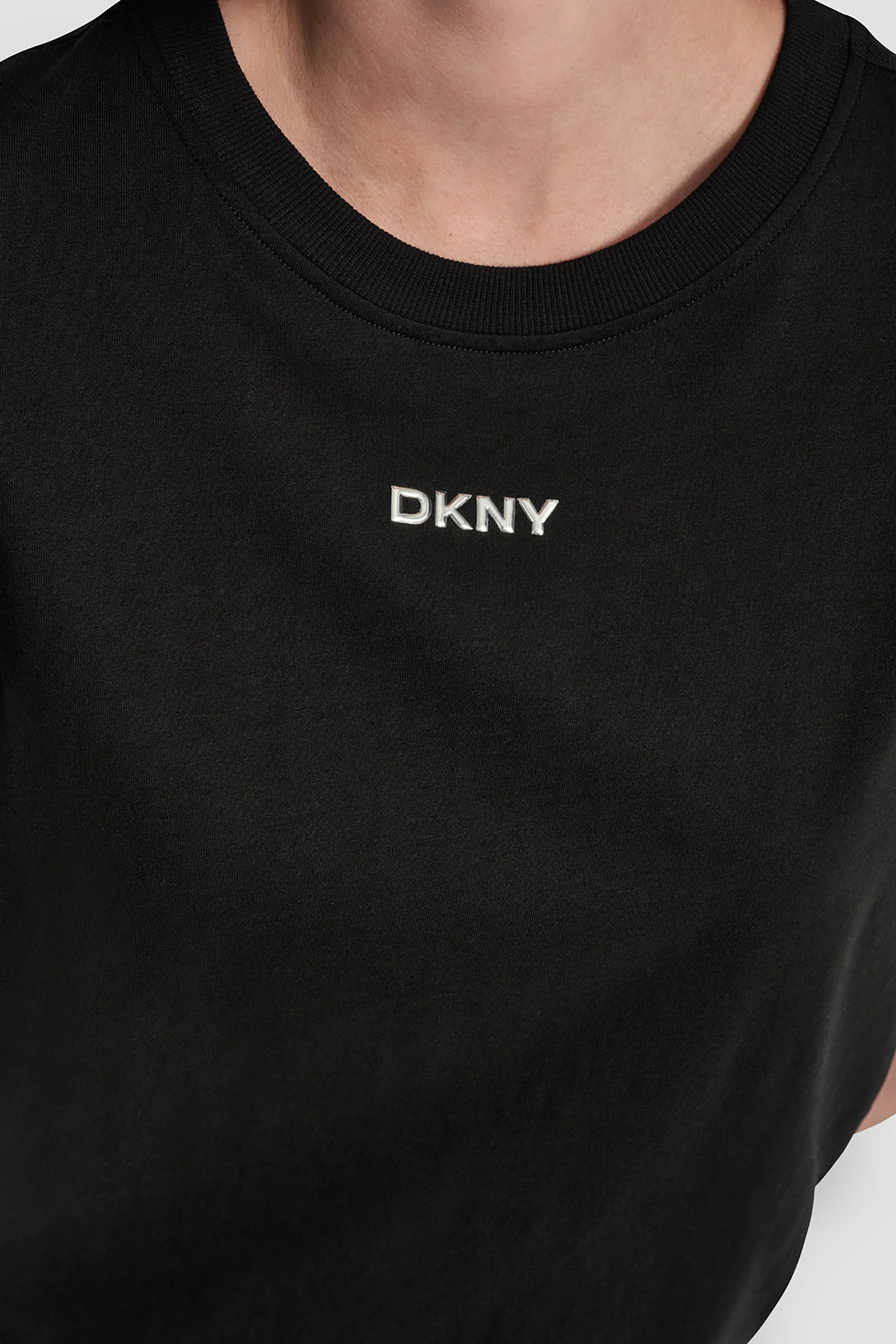 METALLIC LOGO TEE - Image 12