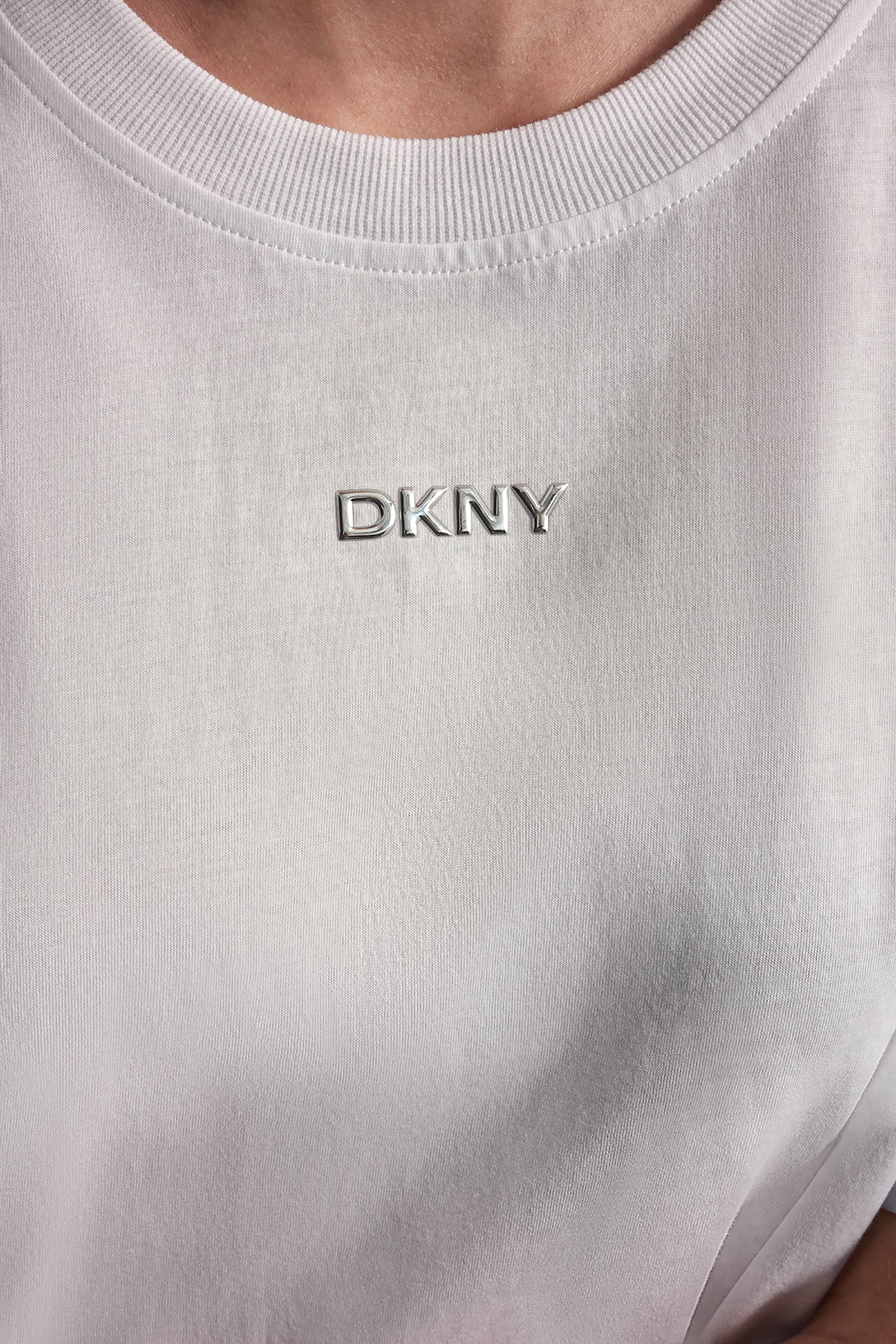 METALLIC LOGO TEE - Image 7