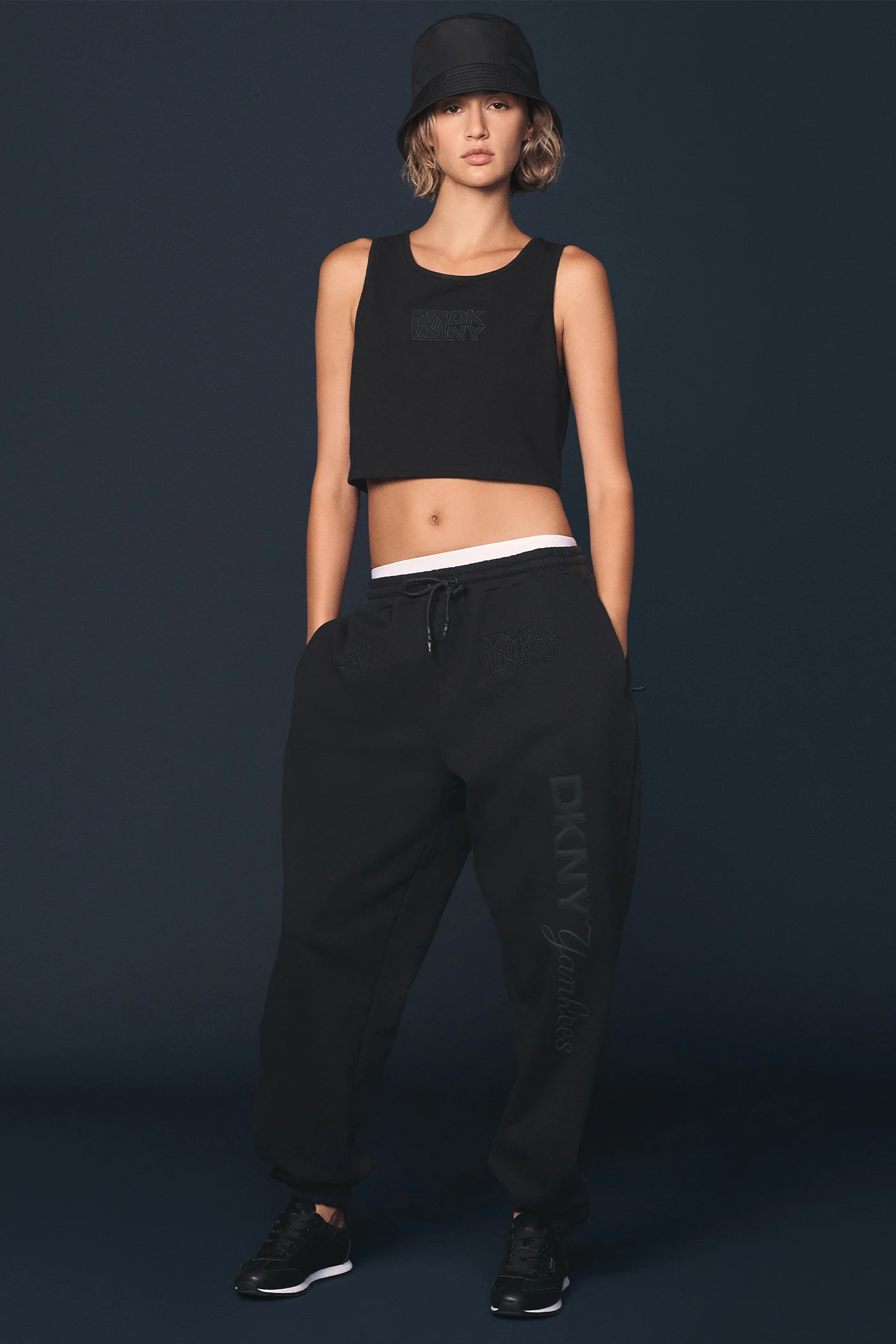 DKNY X YANKEES CROPPED TANK - Image 3