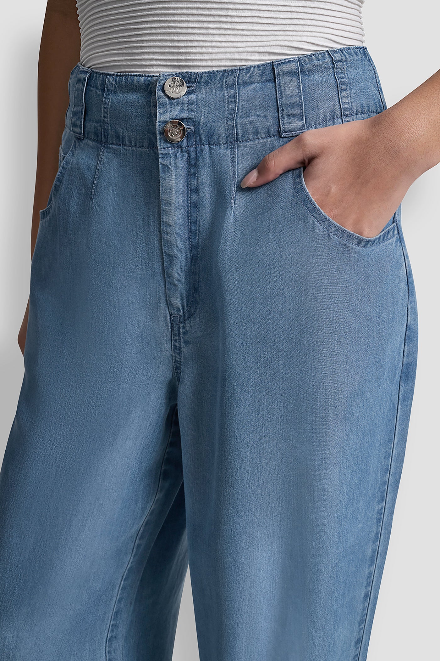 HIGH-RISE TENCEL WIDE-LEG TROUSER JEAN - Image 6