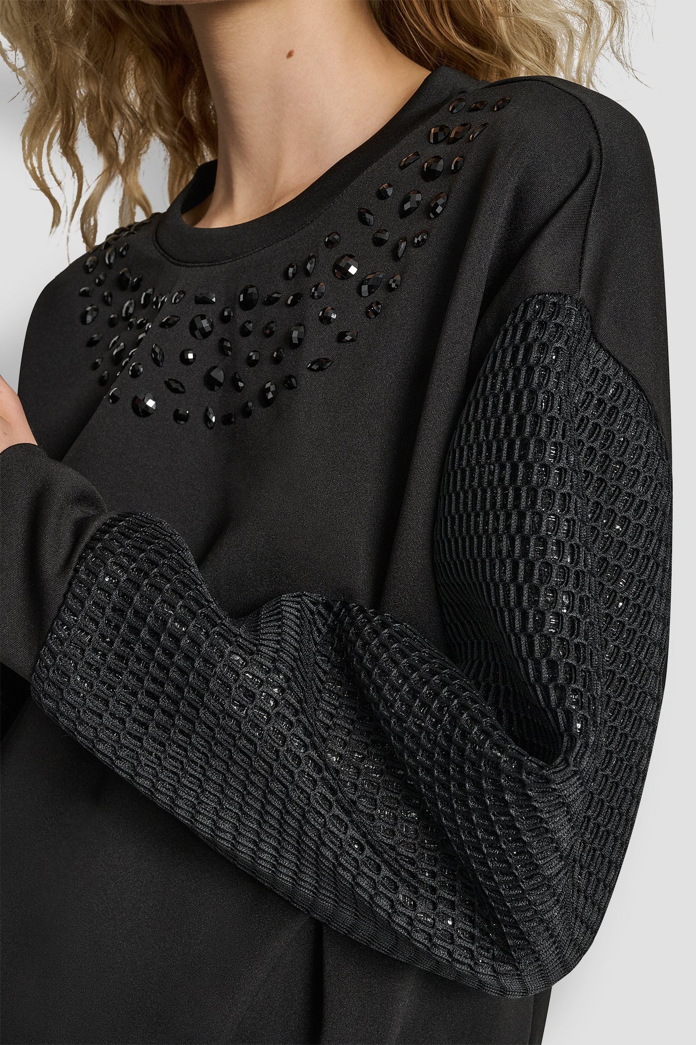MIX MEDIA BUBBLE SWEATSHIRT - Image 5