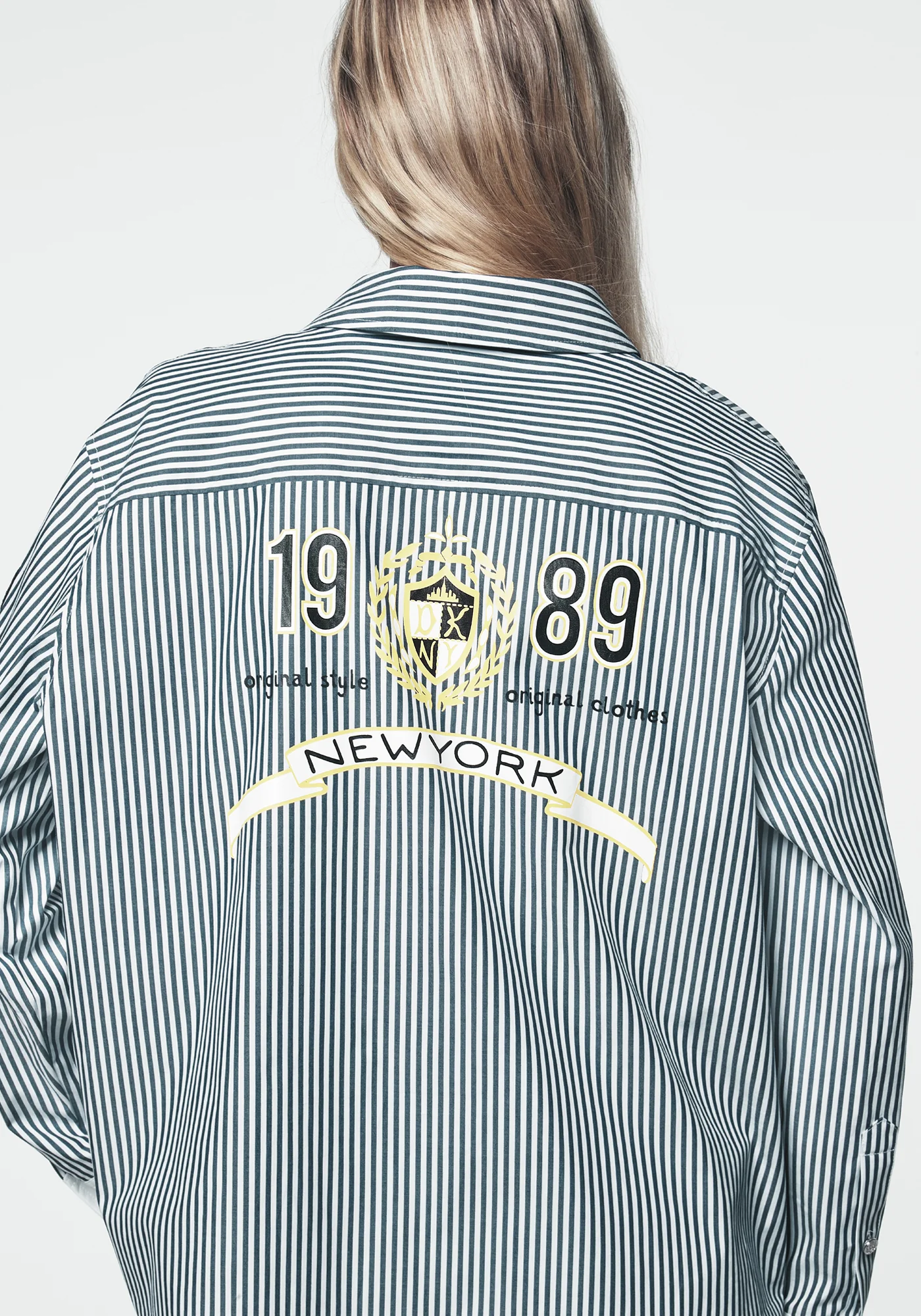 1989 LOGO STRIPED BUTTON DOWN - Image 4