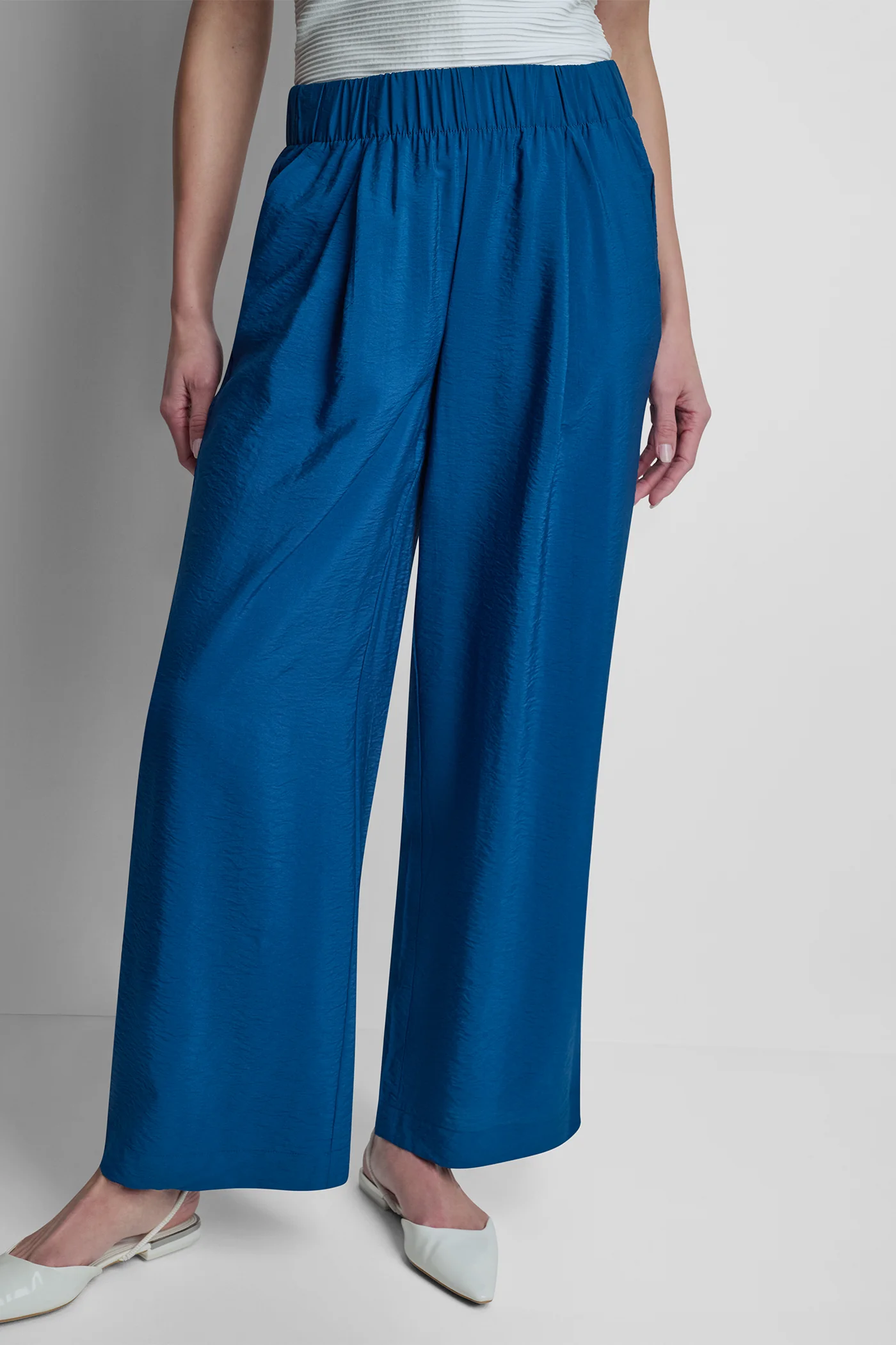 MID-RISE STRAIGHT LEG PANT - Image 4