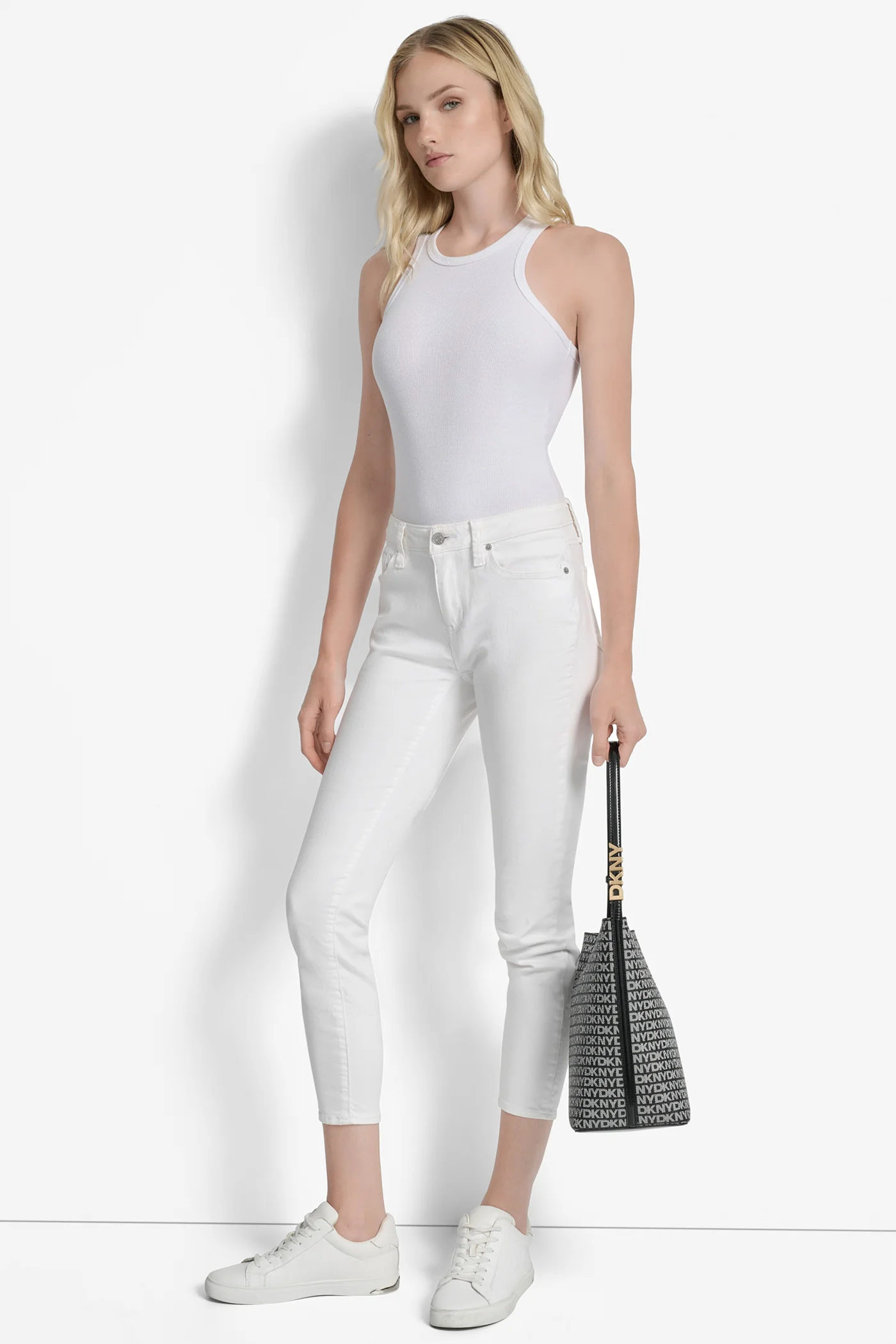 AVRIL LOGO BUCKET BAG - Image 8